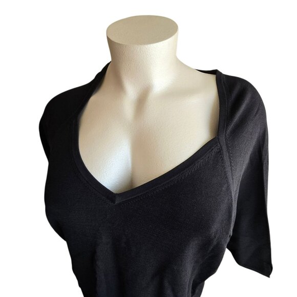 Lane Bryant Womens Black Squared V-Neck Top Size 26/28 Nylon & Rayon JJ4023 - Picture 3 of 7